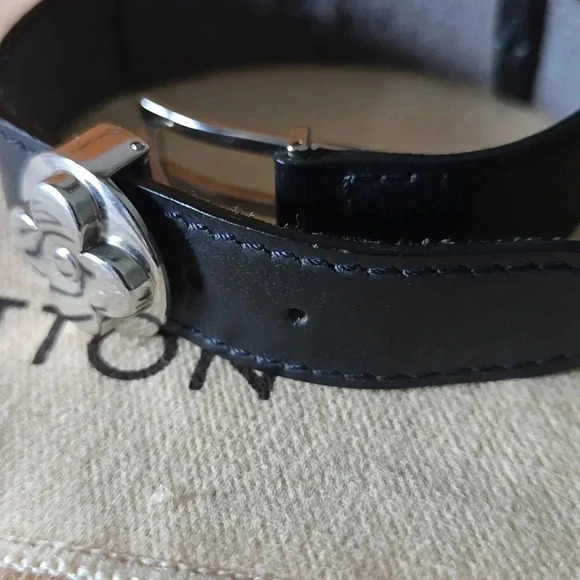 Louis Vuitton Good Luck Black Leather Bracelet with dust bag and box - Picture 5 of 5